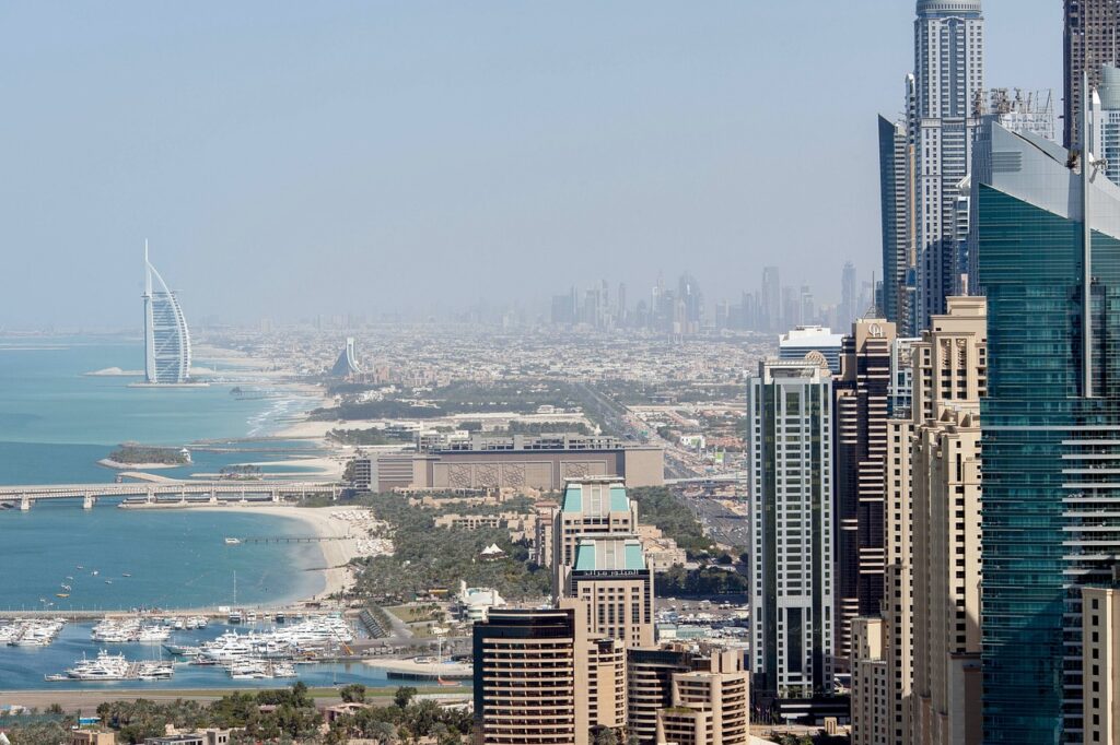 dubai, building, tower-1617778.jpg